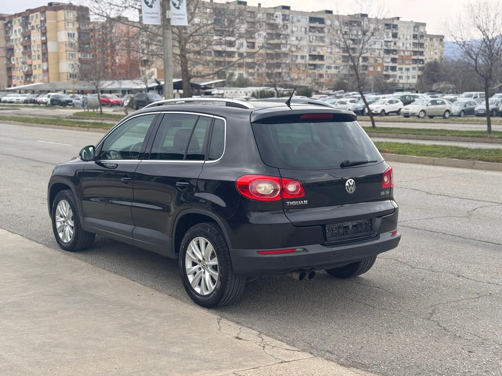 VW Tiguan 2.0TDI 4MOTION 140кс DSG * 122хил.км* , снимка 3 - Автомобили и джипове - 53999240