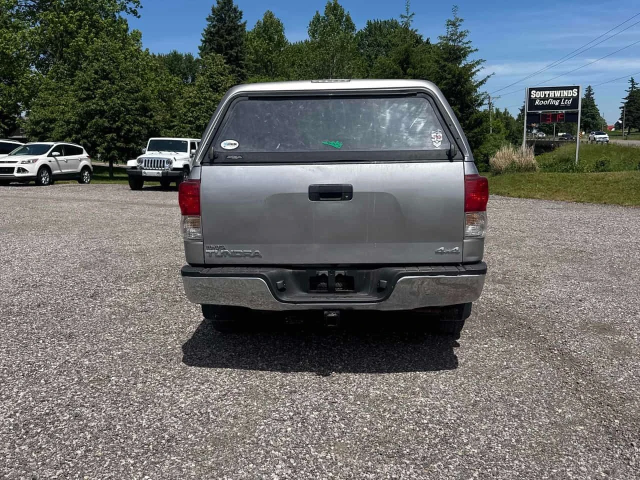Toyota Tundra * SR5 * CARFAX * БЕЗ ПЪРВОНАЧАЛНА ВНОСКА, снимка 4 - Автомобили и джипове - 54837379
