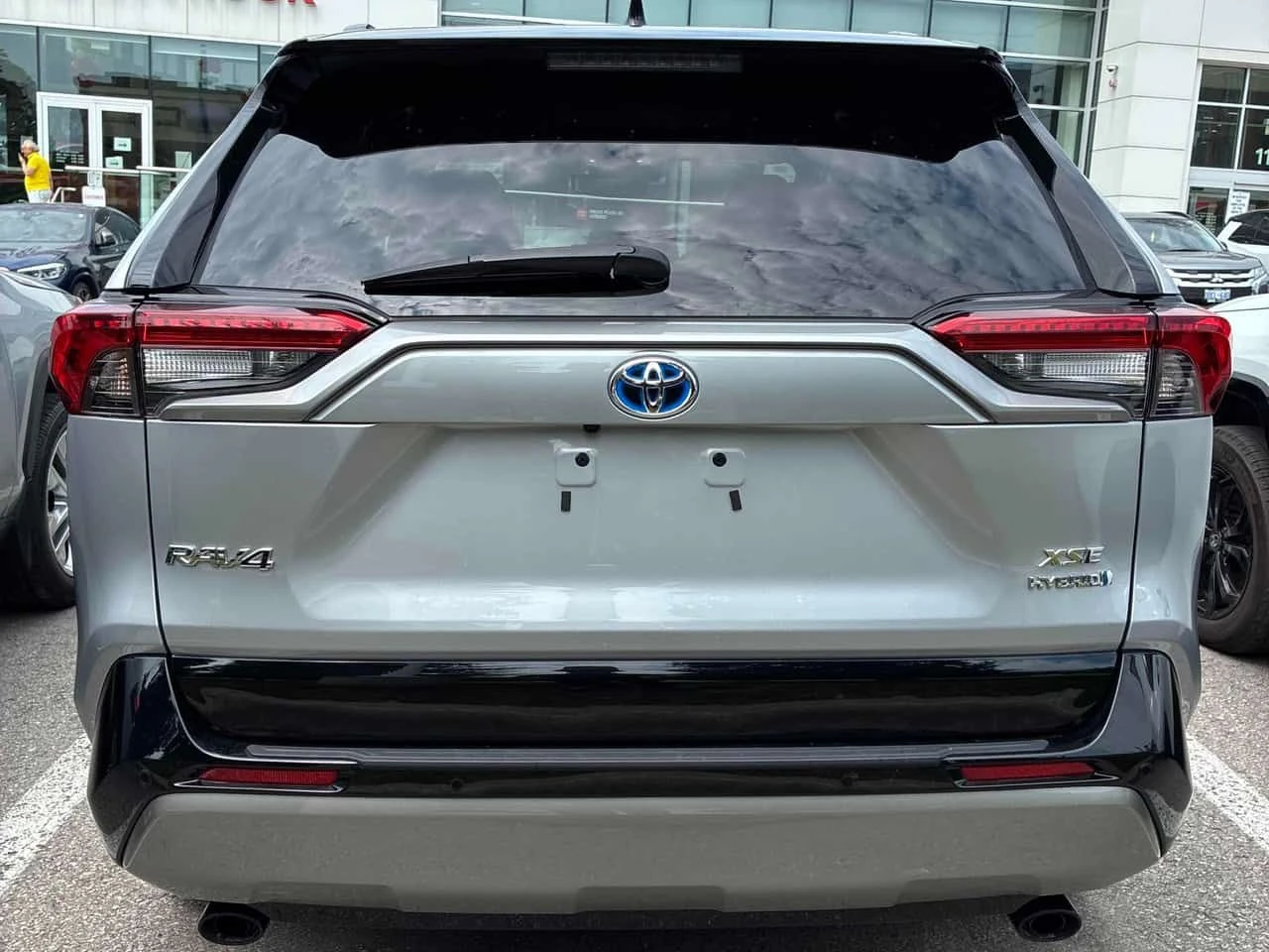 Toyota Rav4 Hybrid XSE| ОТ ГЛАВНО ПРЕДСТАВИТЕЛСТВО| CARFAX, снимка 4 - Автомобили и джипове - 54859741