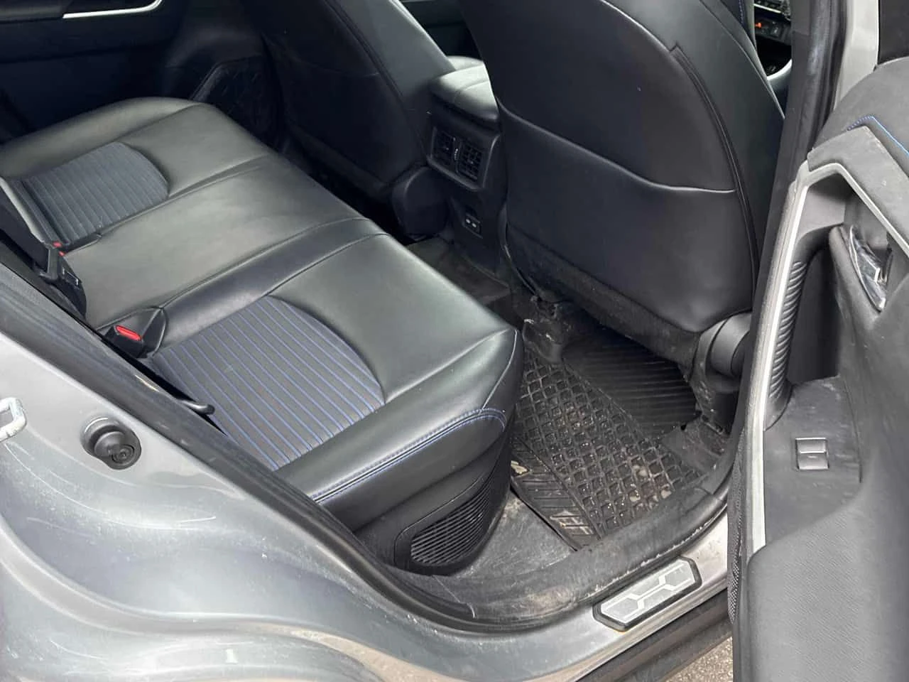 Toyota Rav4 Hybrid XSE| ОТ ГЛАВНО ПРЕДСТАВИТЕЛСТВО| CARFAX, снимка 12 - Автомобили и джипове - 54859741