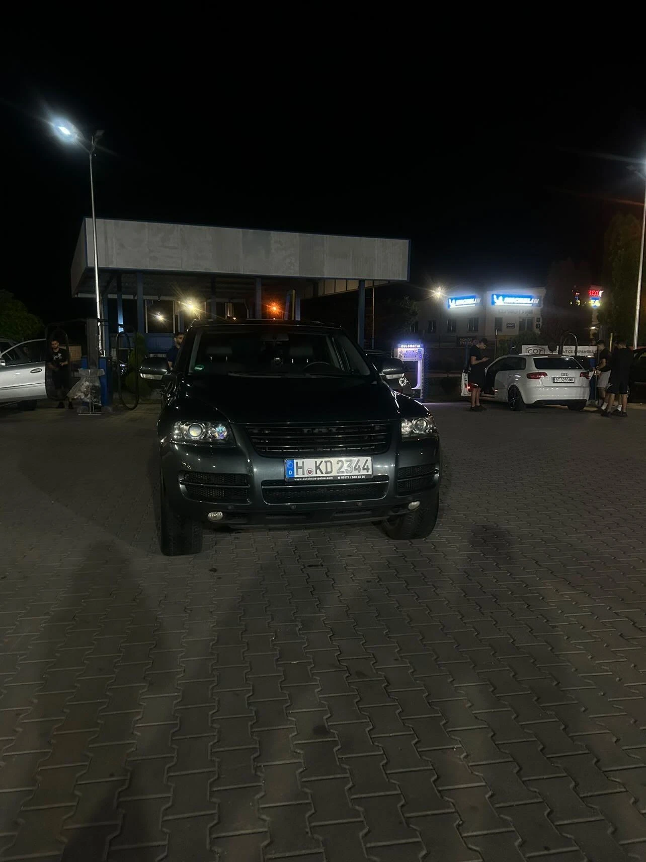 VW Touareg, снимка 2 - Автомобили и джипове - 54964100