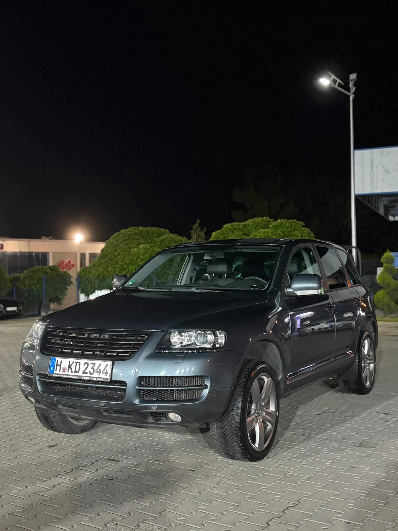 VW Touareg, снимка 9 - Автомобили и джипове - 54964100
