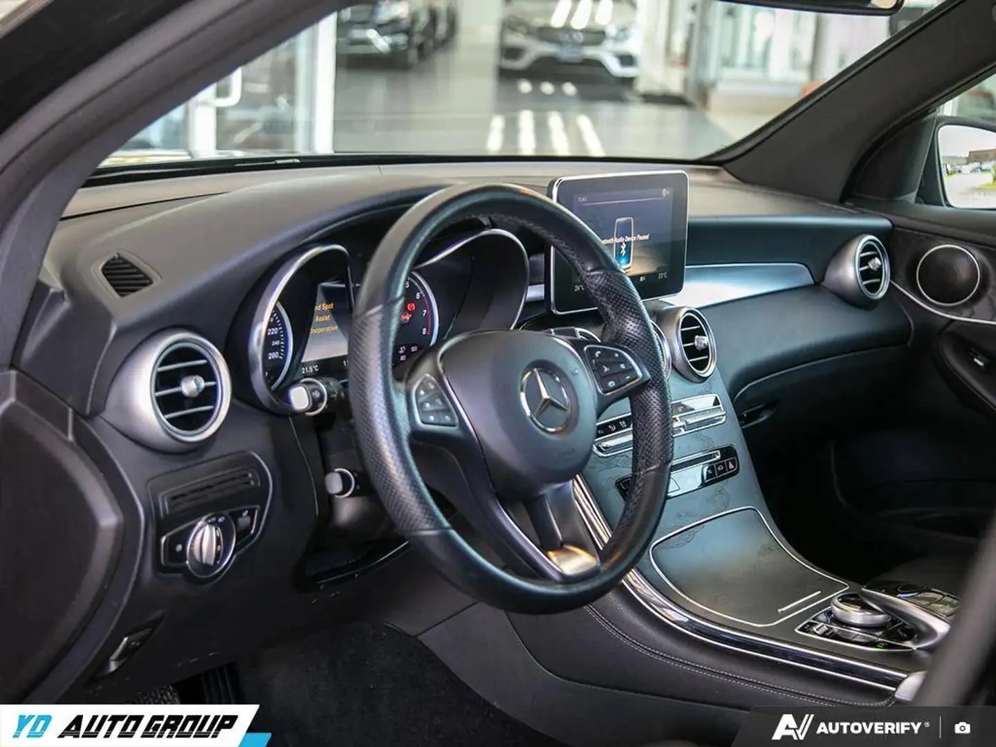 Mercedes-Benz GLC 300 AMG SPORT PREMIUM PKG ЦЕНА ДО БГ АВТОКРЕДИТ, снимка 11 - Автомобили и джипове - 55433712