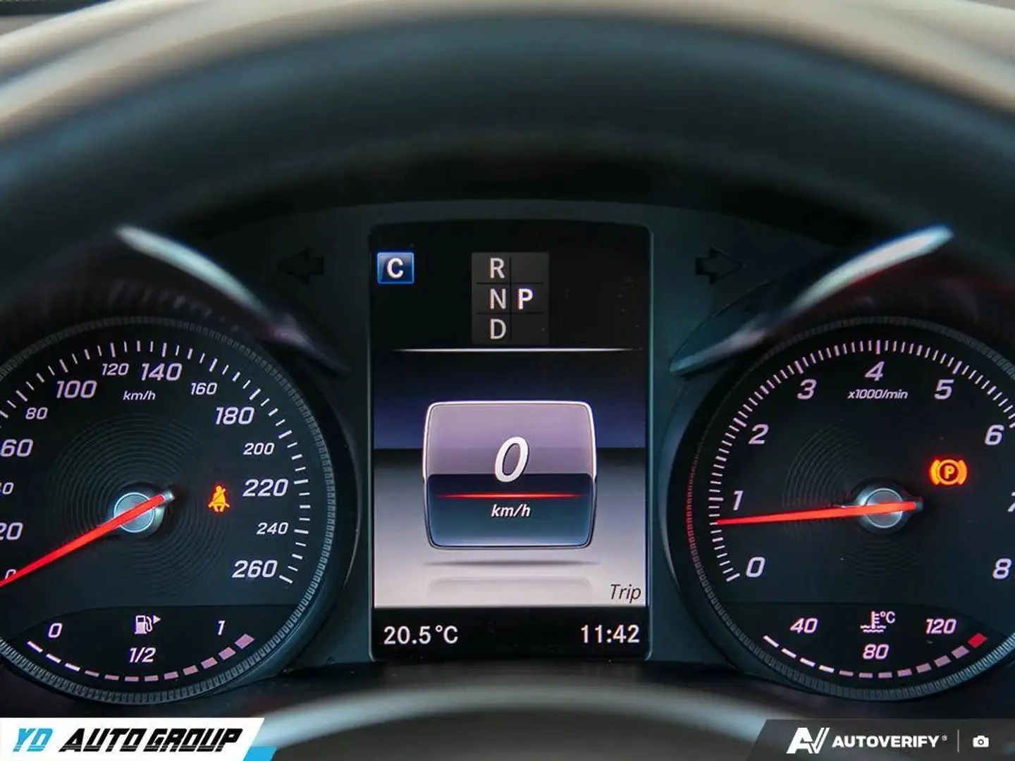 Mercedes-Benz GLC 300 AMG SPORT PREMIUM PKG ЦЕНА ДО БГ АВТОКРЕДИТ, снимка 13 - Автомобили и джипове - 55433712