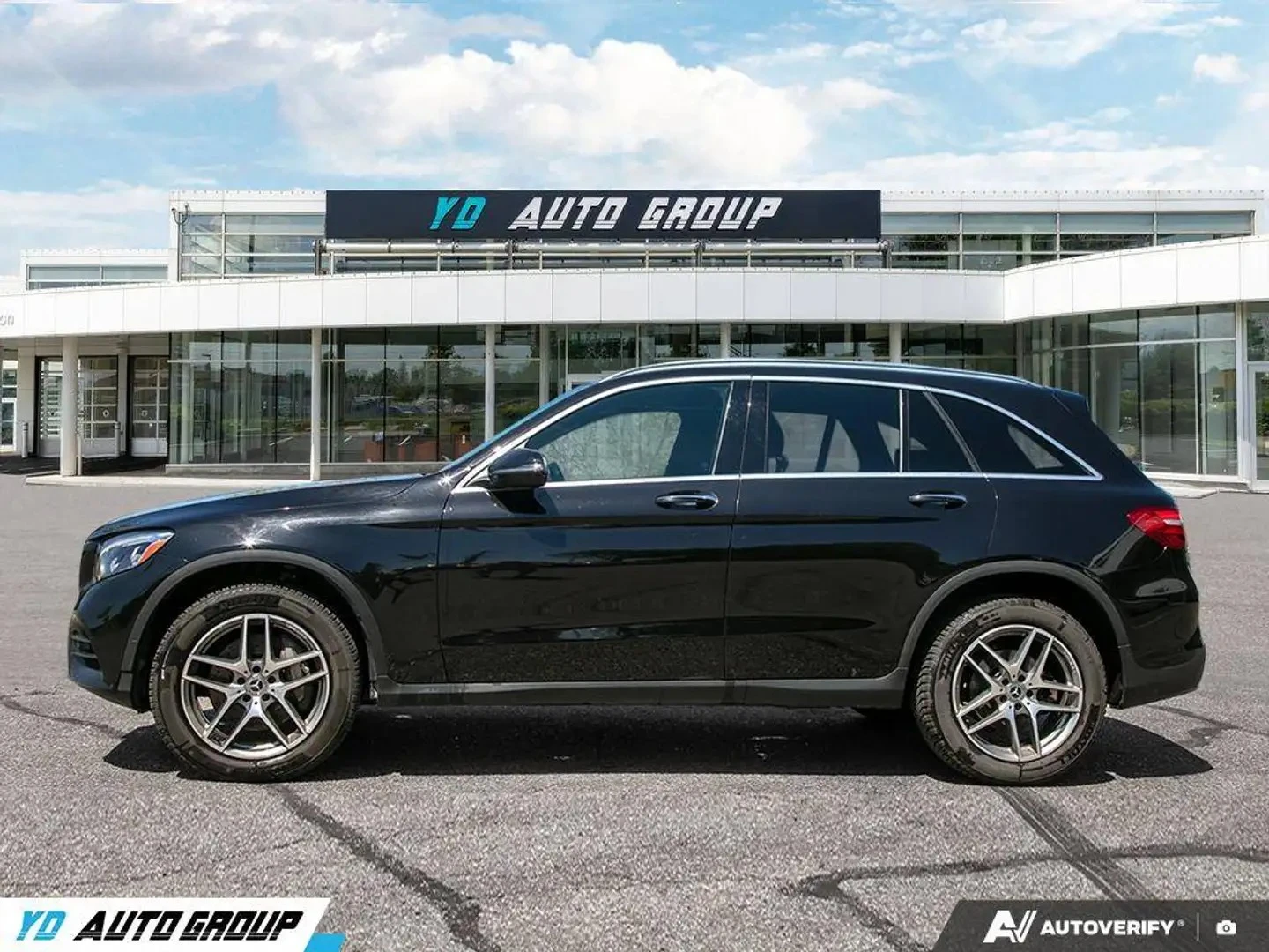 Mercedes-Benz GLC 300 AMG SPORT PREMIUM PKG ЦЕНА ДО БГ АВТОКРЕДИТ, снимка 3 - Автомобили и джипове - 55433712