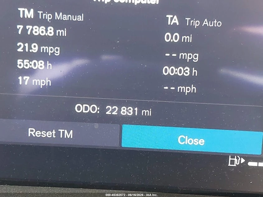 Volvo XC60 * B5* PLUS* DARK* ПАНО* KEYLESS* Camera* ПОДГРЕВ* , снимка 15 - Автомобили и джипове - 55434636
