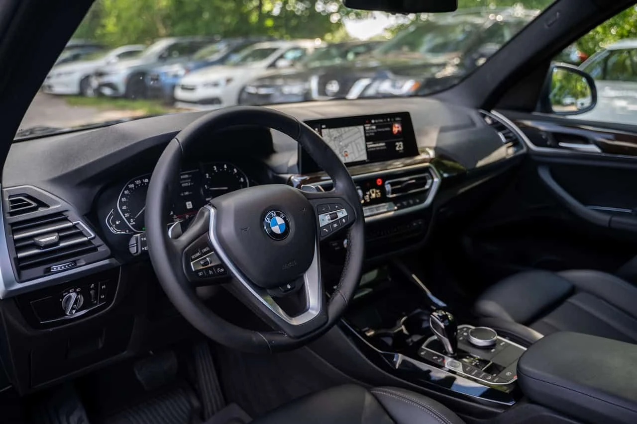BMW X3 * 30i xDrive30i| NoAccident| Essential| Pano| BSM|, снимка 9 - Автомобили и джипове - 55545344