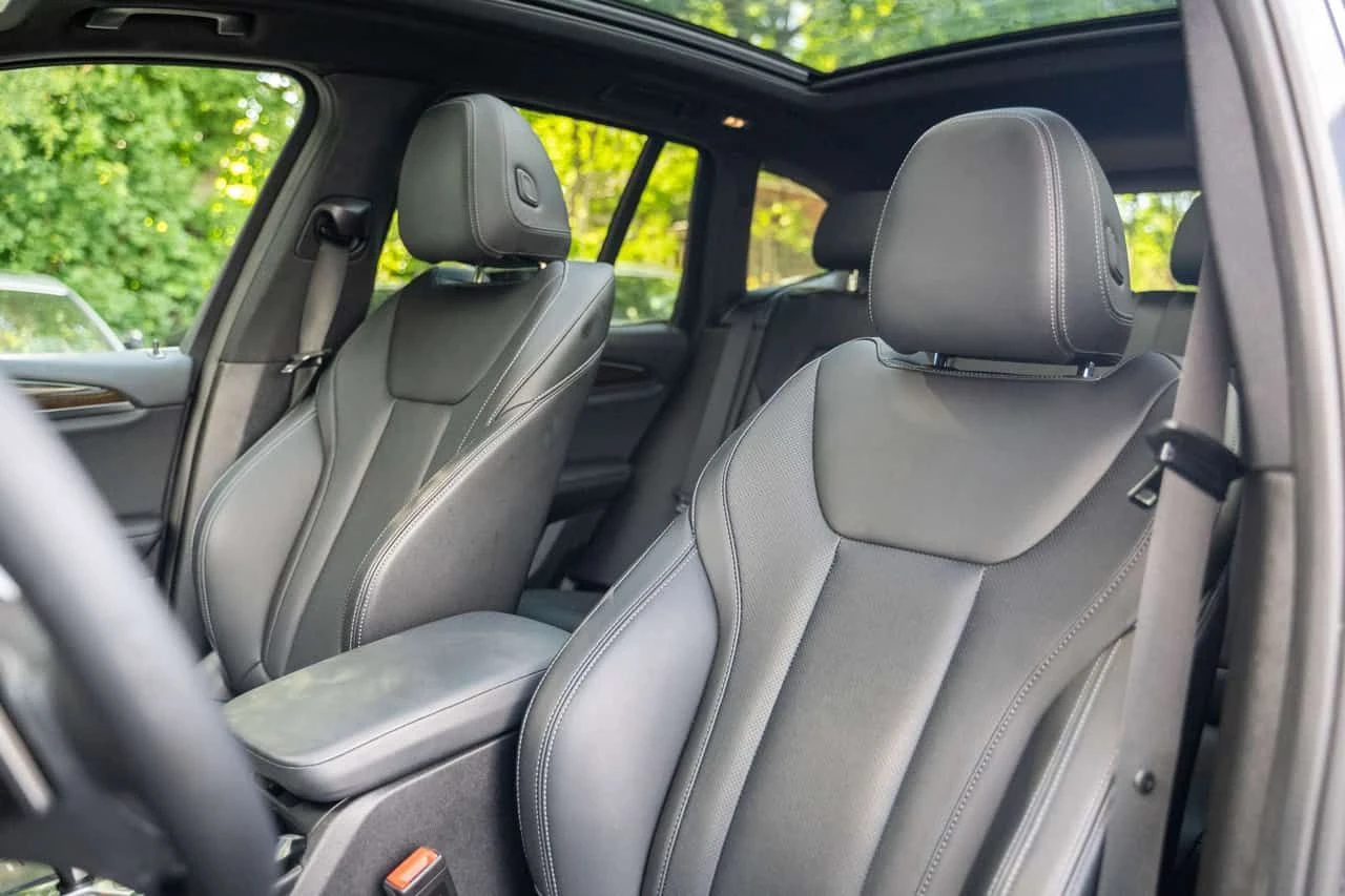 BMW X3 * 30i xDrive30i| NoAccident| Essential| Pano| BSM|, снимка 11 - Автомобили и джипове - 55545344