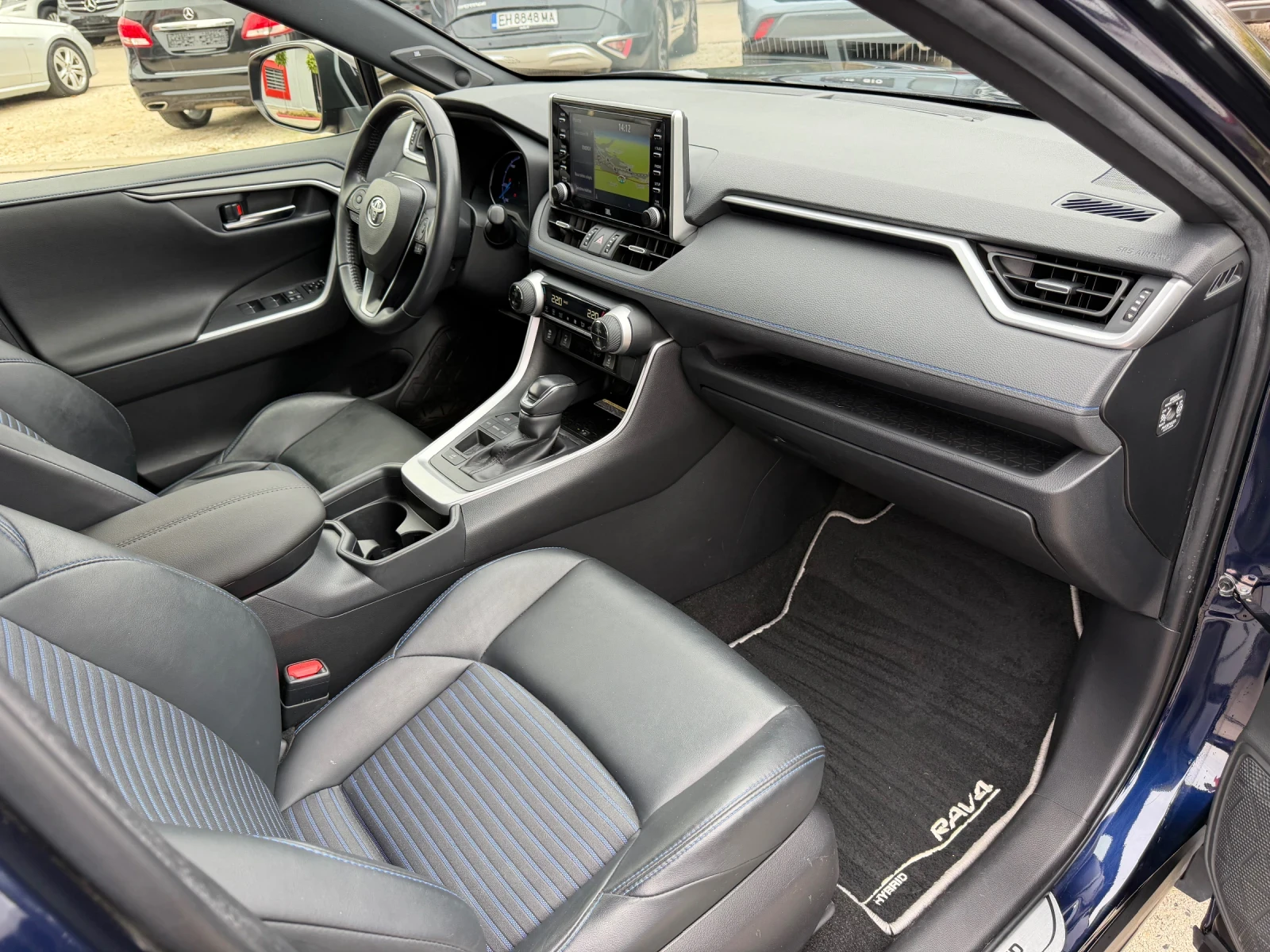 Toyota Rav4 2.5h 218�.� �������� Luxury  | Mobile.bg � ����������� 14
