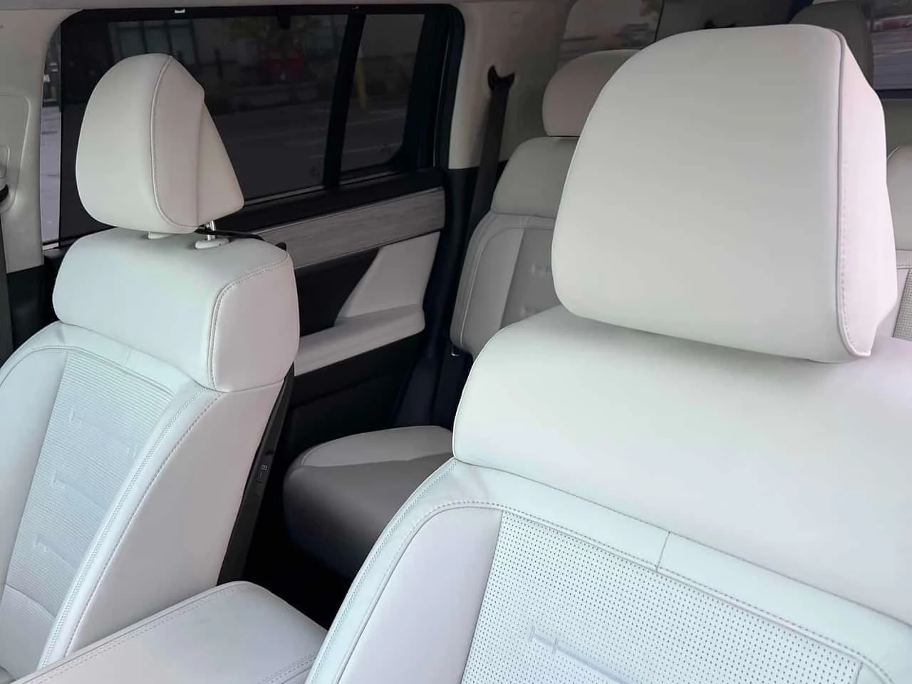 Hyundai Santa fe Ultimate Calligraphy  CARFAX | Mobile.bg � ����������� 13