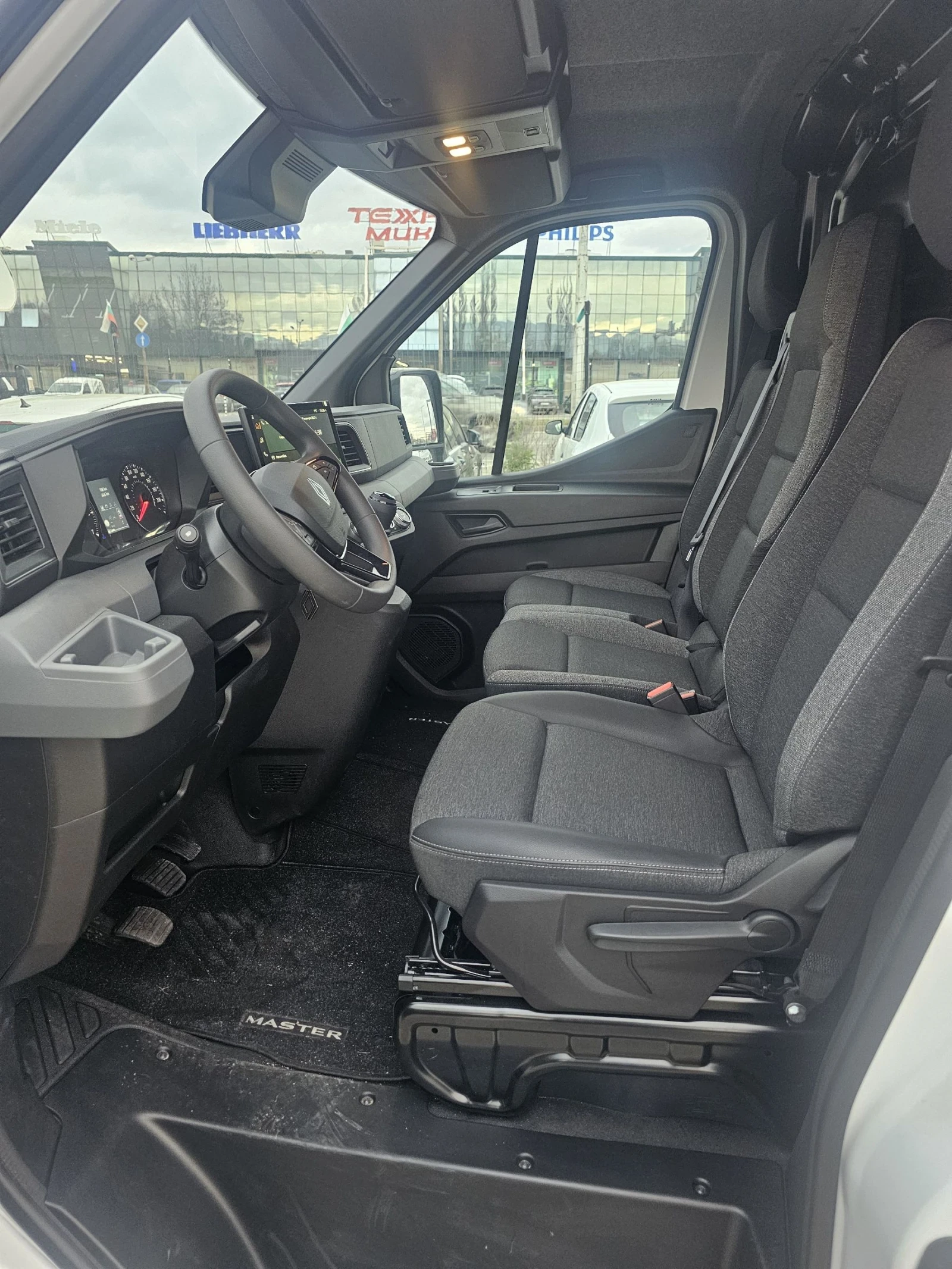 Renault Master 2, 0DCI L3H2 Нов бус - изображение 10