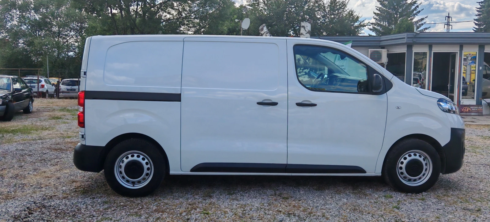 Opel Vivaro  Electric 75kw/h NovA, снимка 4 - Бусове и автобуси - 55233854