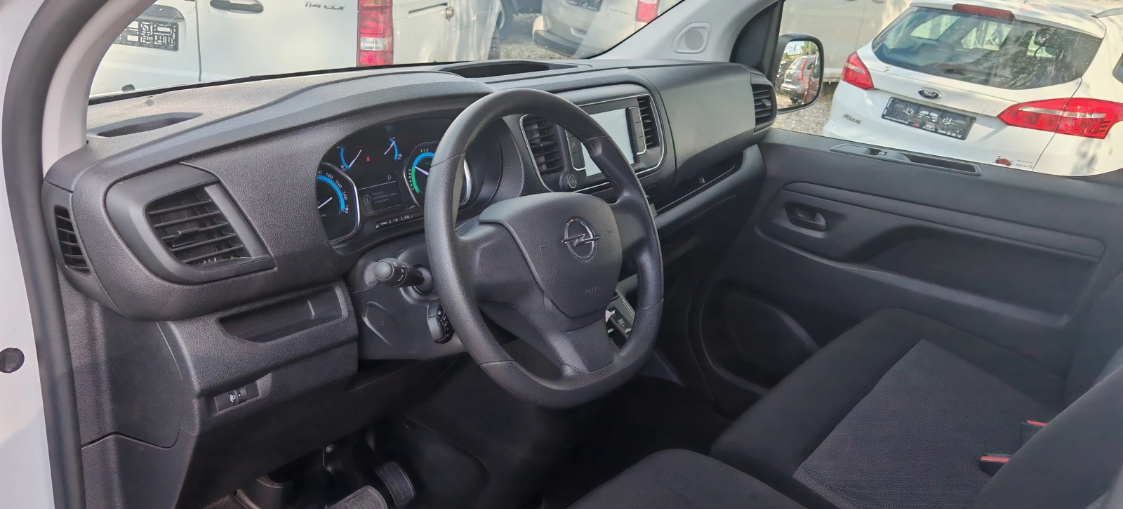 Opel Vivaro  Electric 75kw/h NovA, снимка 13 - Бусове и автобуси - 55233854