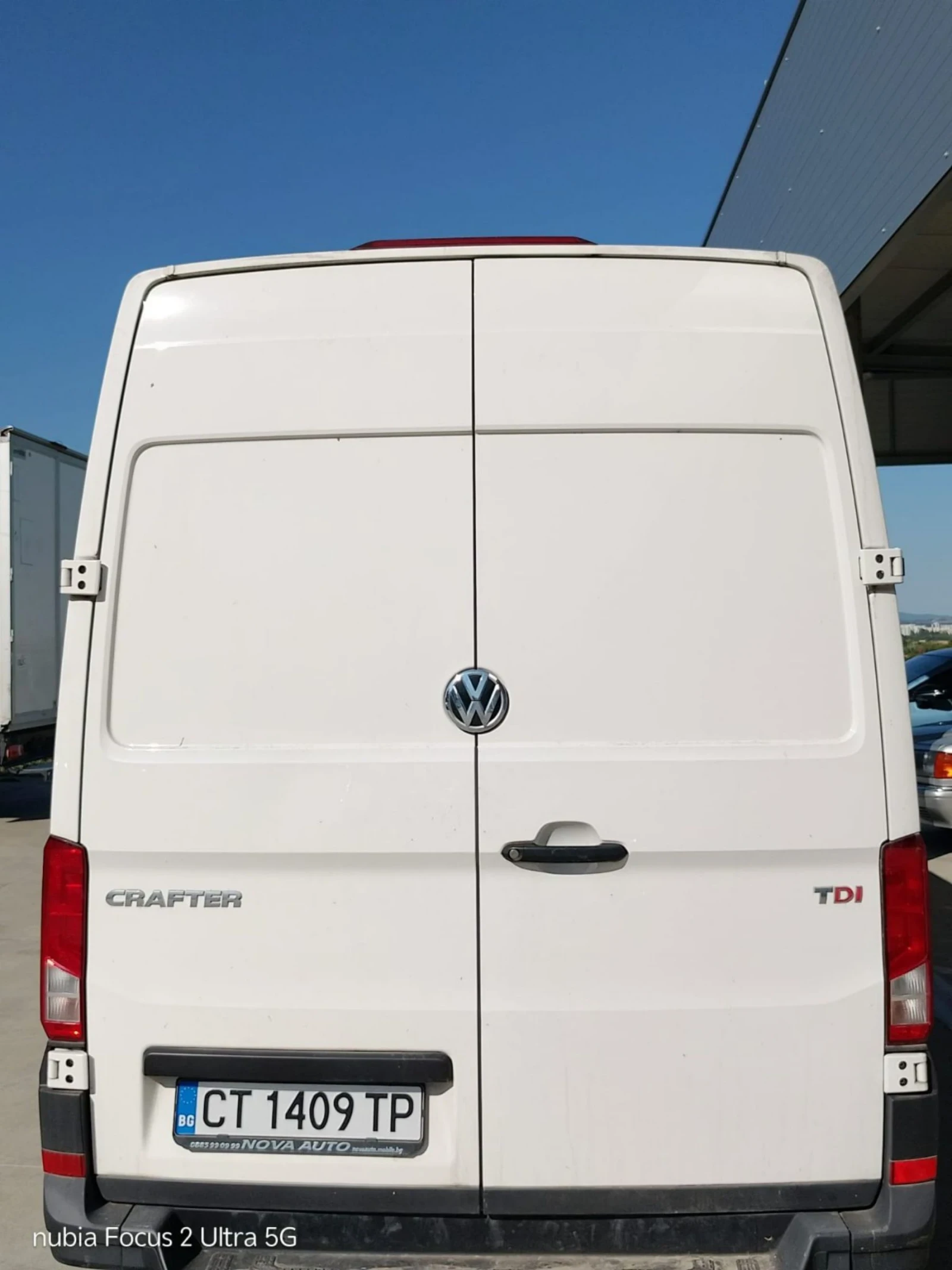 VW Crafter, снимка 2 - Бусове и автобуси - 55582836