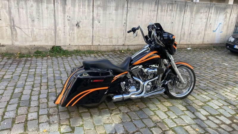 Harley-Davidson Touring FLHX STREET GLIDE, снимка 2 - Мотоциклети и мототехника - 47069677