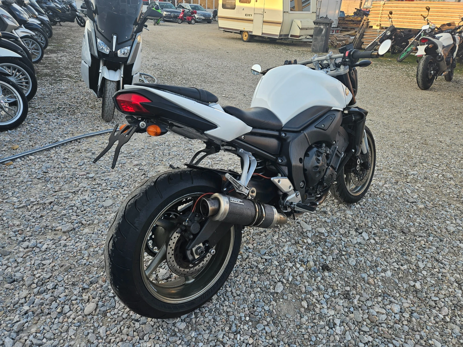 Yamaha FZ1 Лизинг Бартер, снимка 5 - Мотоциклети и мототехника - 48624065