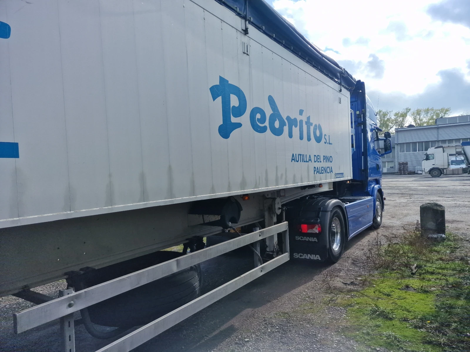 Полуремарке Benalu Granalu , снимка 2 - Ремаркета - 54309912