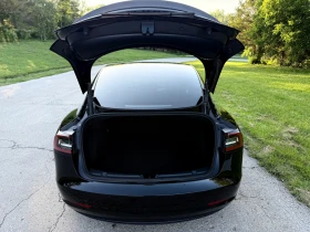 Tesla Model 3 Performance, снимка 10