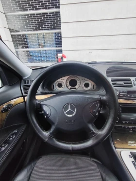Mercedes-Benz E 220, снимка 7