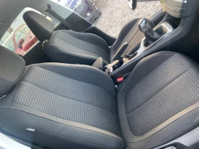 Обява за продажба на Peugeot 308 2017 1.2i Turbo150888km Evro6B NAVI  ~6 150 EUR - изображение 7