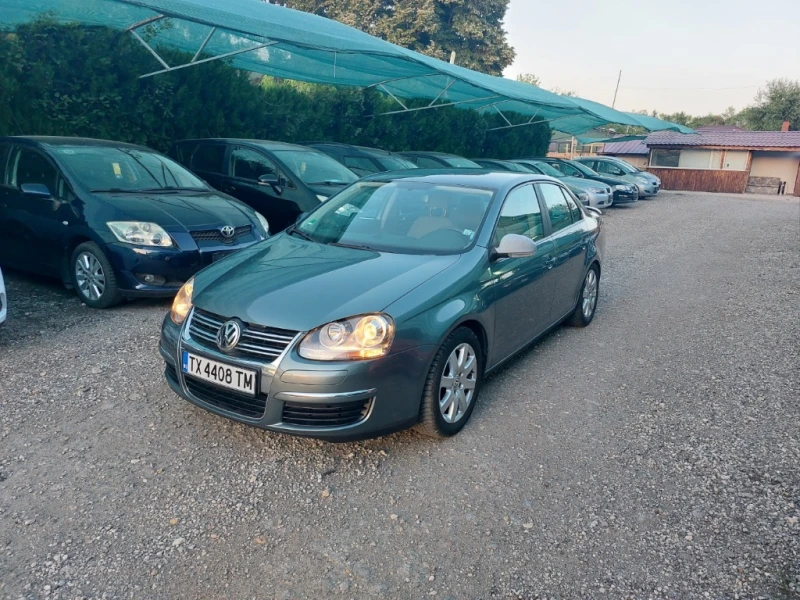 VW Jetta, снимка 1 - Автомобили и джипове - 46991072