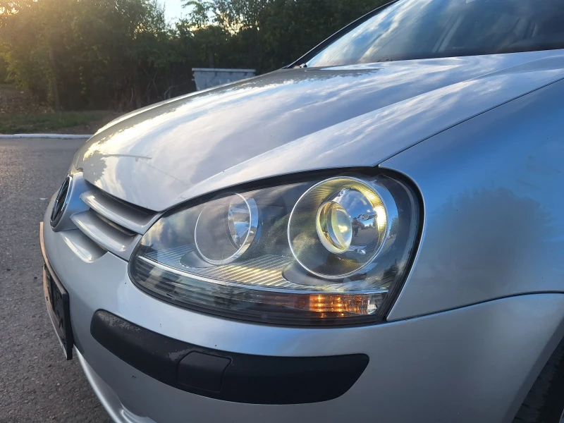 VW Golf 1.9 TDI, снимка 9 - Автомобили и джипове - 47538379