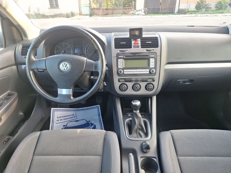 VW Golf 1.9 TDI, снимка 10 - Автомобили и джипове - 47538379