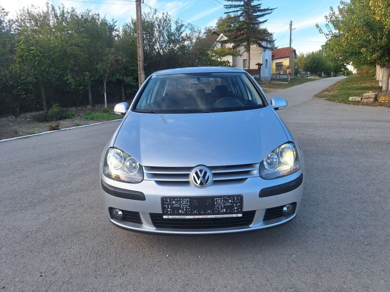 VW Golf 1.9 TDI, снимка 8 - Автомобили и джипове - 47538379