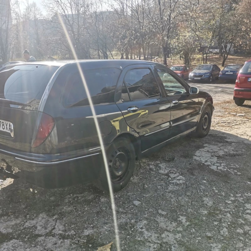 Lancia Lybra 2.4 Jtd, снимка 5 - Автомобили и джипове - 48694724