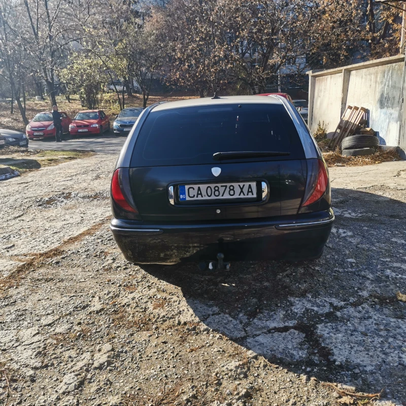 Lancia Lybra 2.4 Jtd, снимка 6 - Автомобили и джипове - 48694724