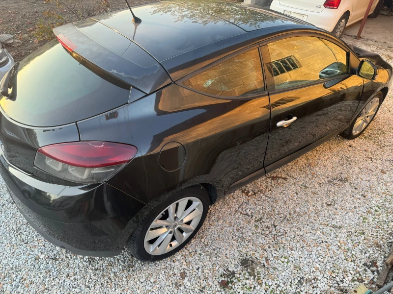 Renault Megane Coupe, снимка 2 - Автомобили и джипове - 49146809