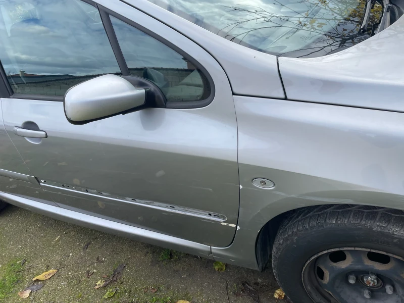 Peugeot 307 1.6(109Hp), снимка 5 - Автомобили и джипове - 52515381