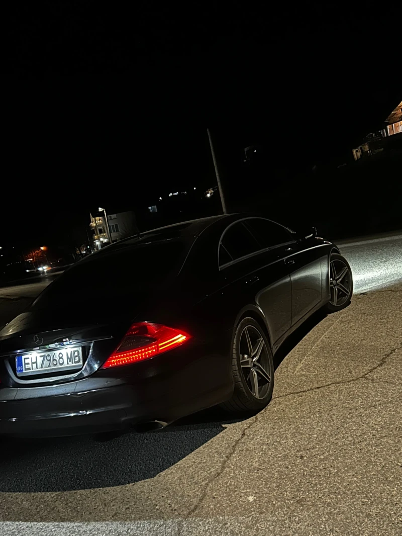Mercedes-Benz CLS 320, снимка 5 - Автомобили и джипове - 52796337