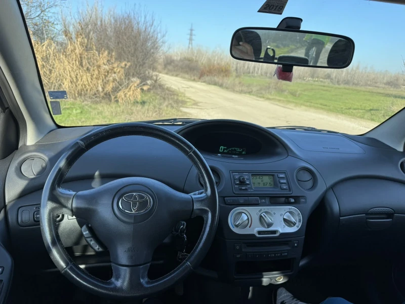 Toyota Yaris, снимка 2 - Автомобили и джипове - 52901486