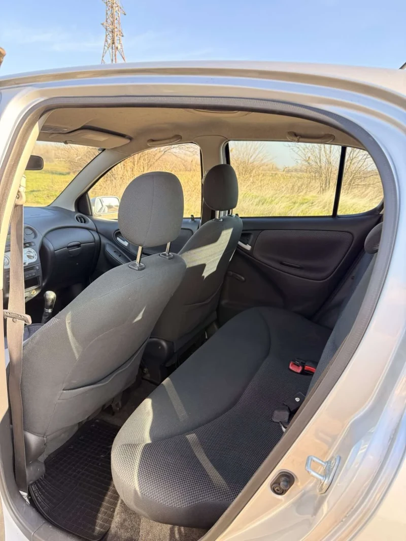 Toyota Yaris, снимка 12 - Автомобили и джипове - 52901486