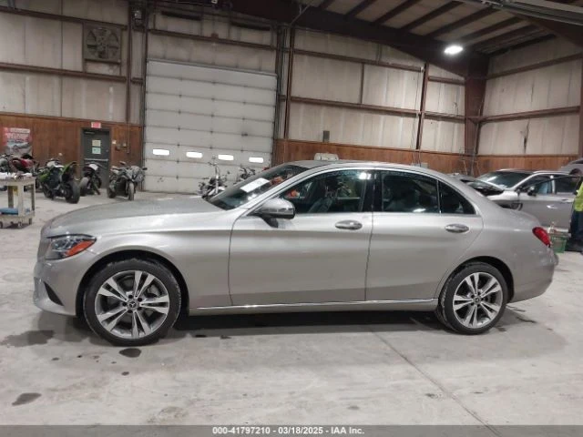 Mercedes-Benz C 300  - изображение 8