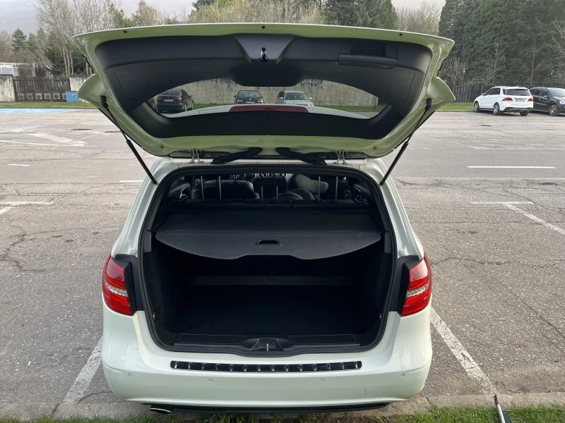 Mercedes-Benz B 200 CDI, снимка 7 - Автомобили и джипове - 53810211