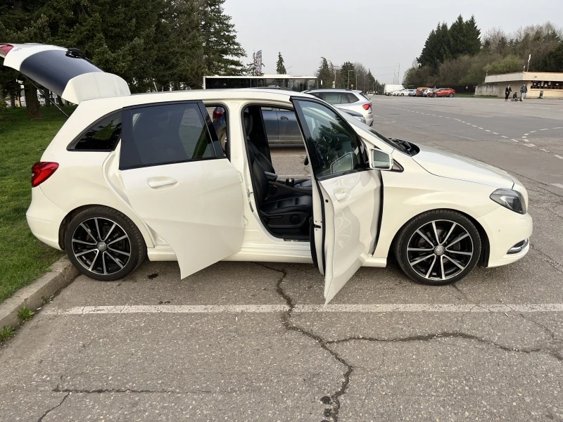 Mercedes-Benz B 200 CDI, снимка 5 - Автомобили и джипове - 53810211