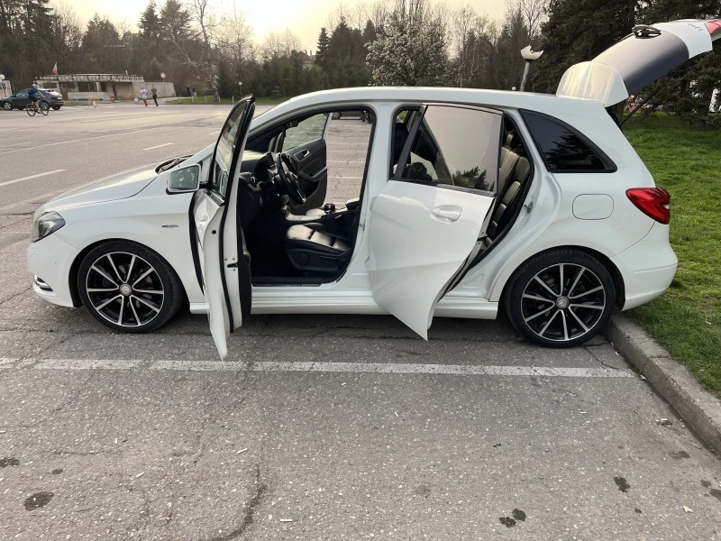 Mercedes-Benz B 200 CDI, снимка 3 - Автомобили и джипове - 53810211