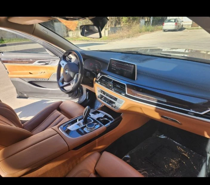 BMW 740, снимка 4 - Автомобили и джипове - 56374561