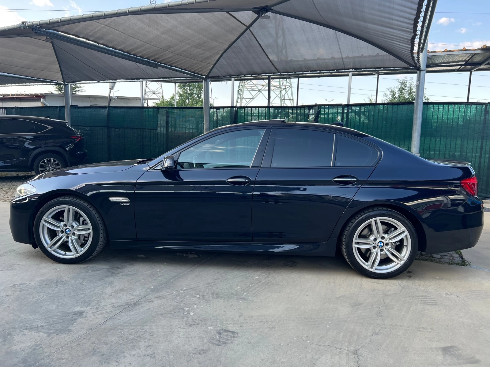 BMW 530 530XD-M-PAKET* FULL* КОЖА* ПОДГРЕВ* ШИБЕДАХ* 19  - изображение 3