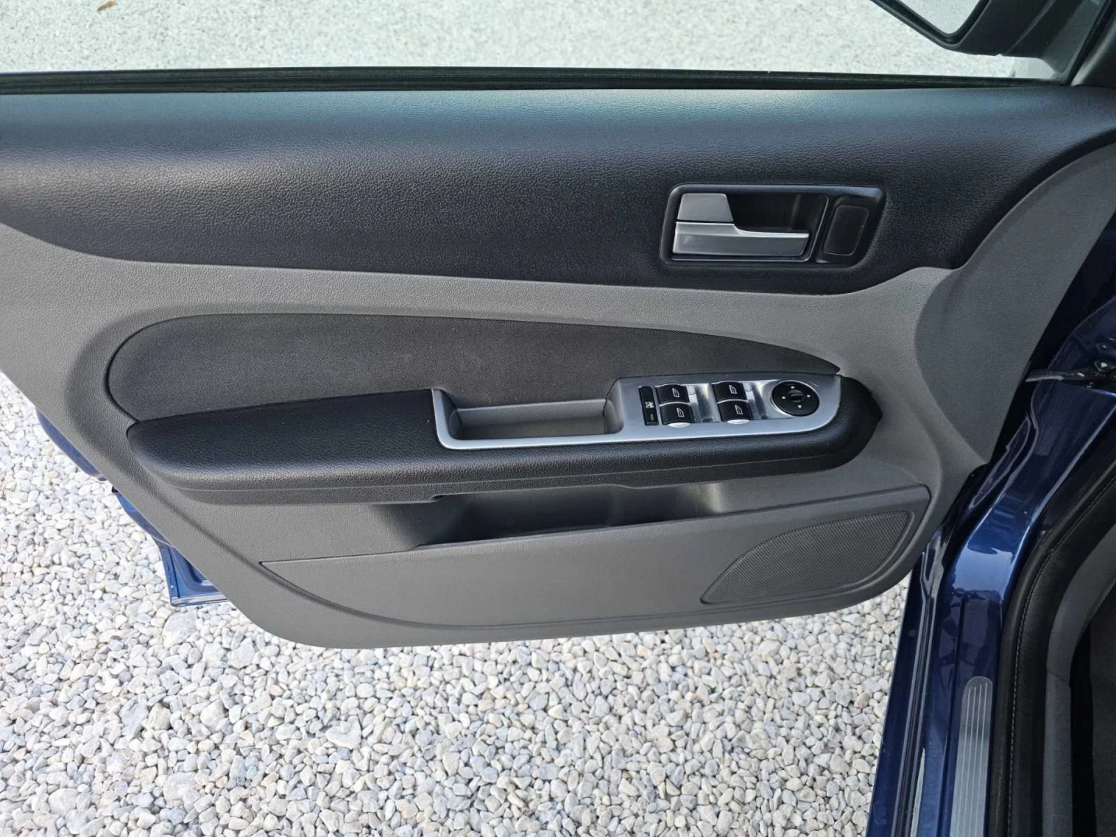 Ford Focus 1.8/TITANIUM/FACELIFT | Mobile.bg   15