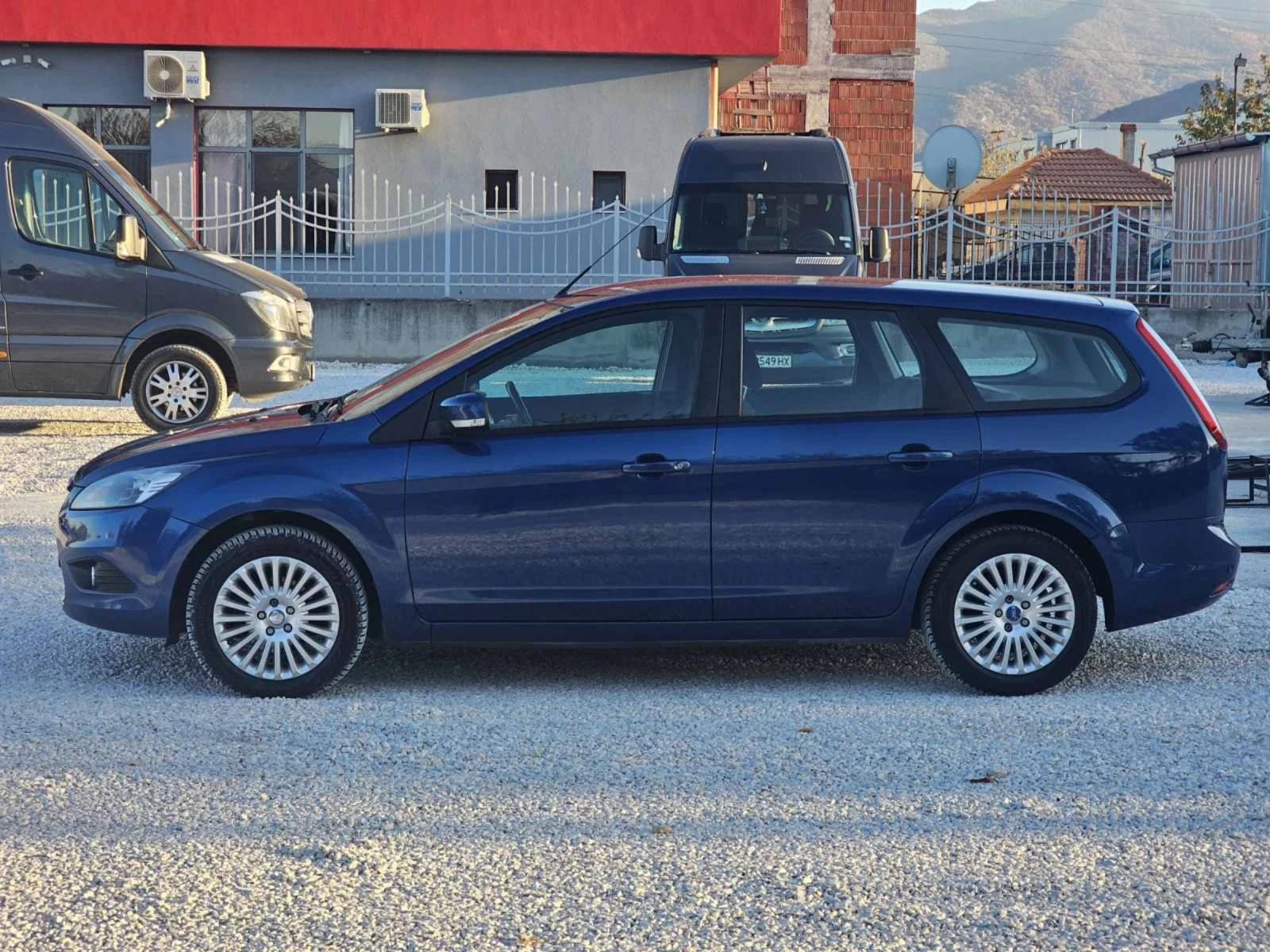 Ford Focus 1.8/TITANIUM/FACELIFT - изображение 3