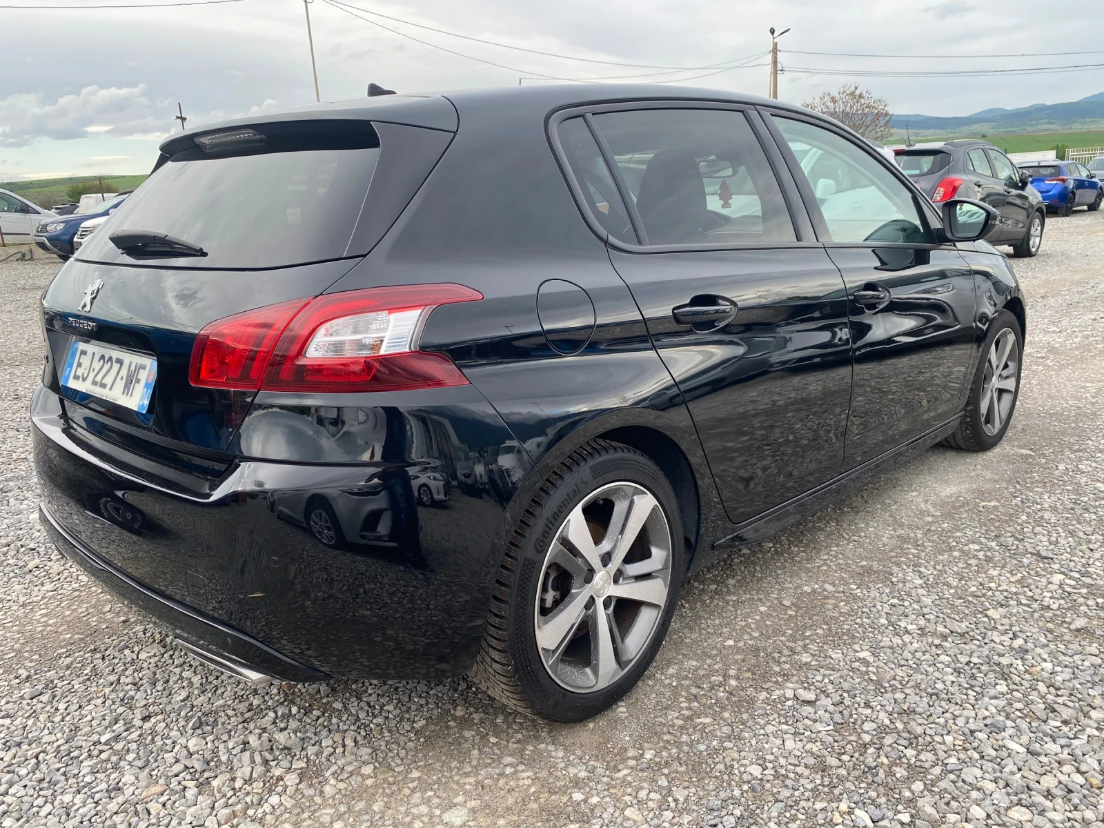 Peugeot 308 2017 1.2i Turbo150888km Evro6B NAVI  - изображение 4