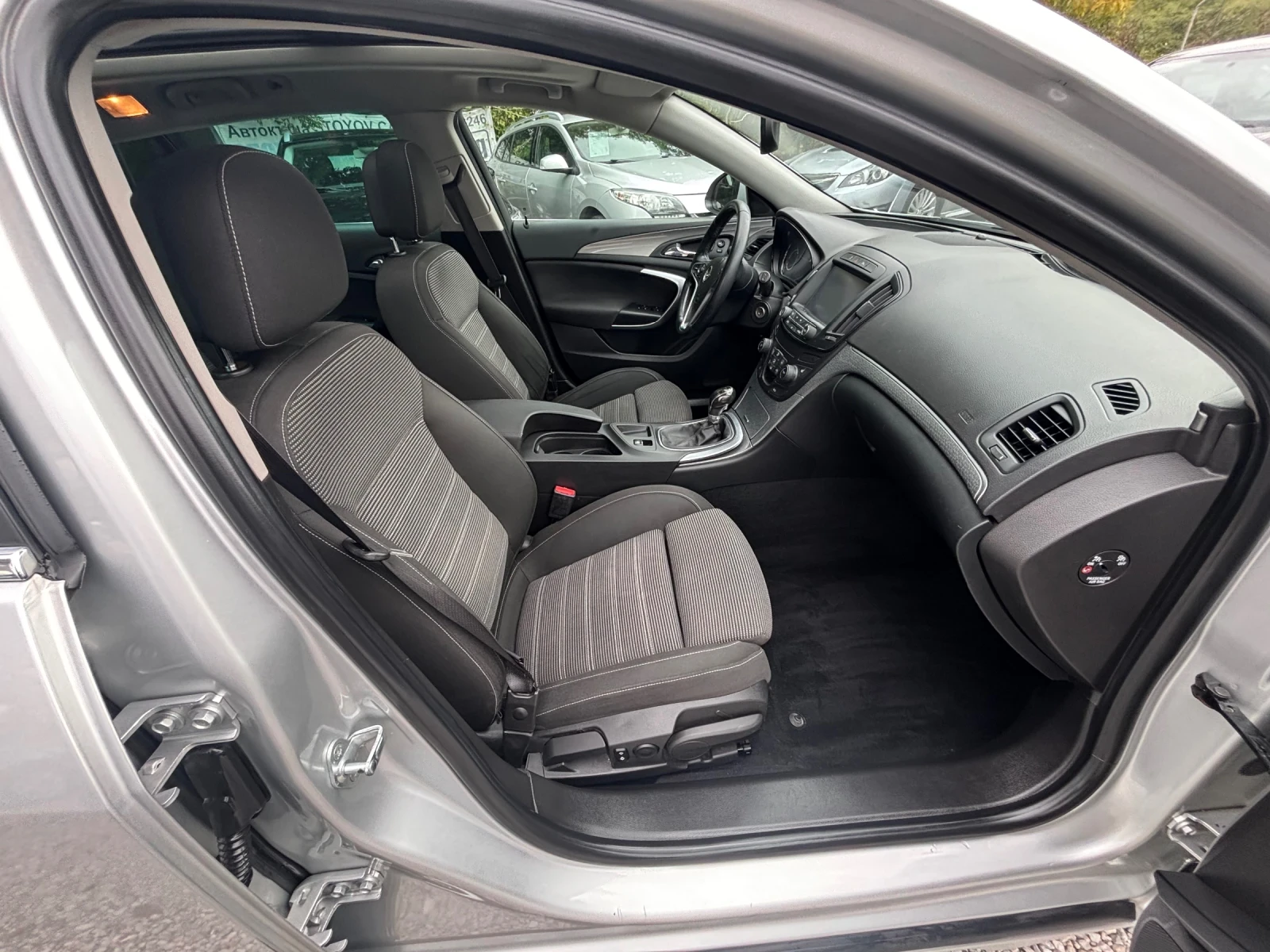Opel Insignia 1.6 CDTI ECOTEC - изображение 8