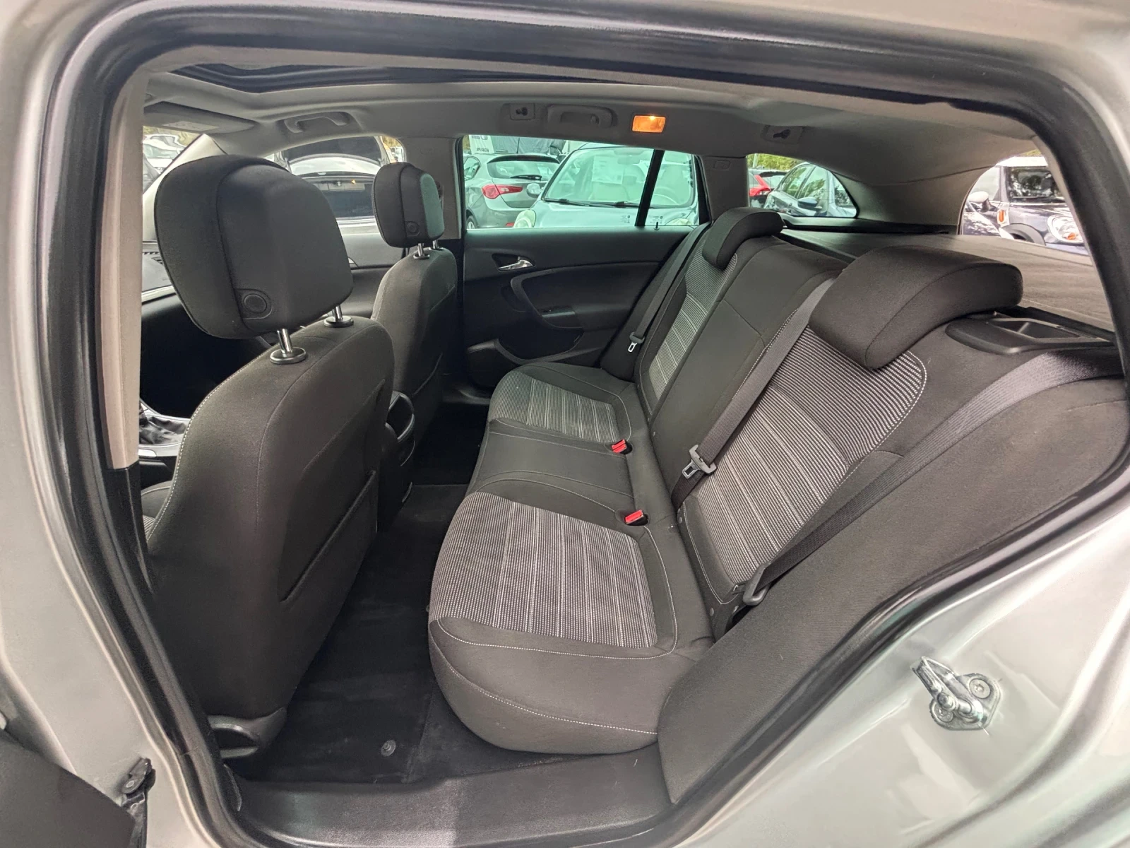 Opel Insignia 1.6 CDTI ECOTEC - изображение 9
