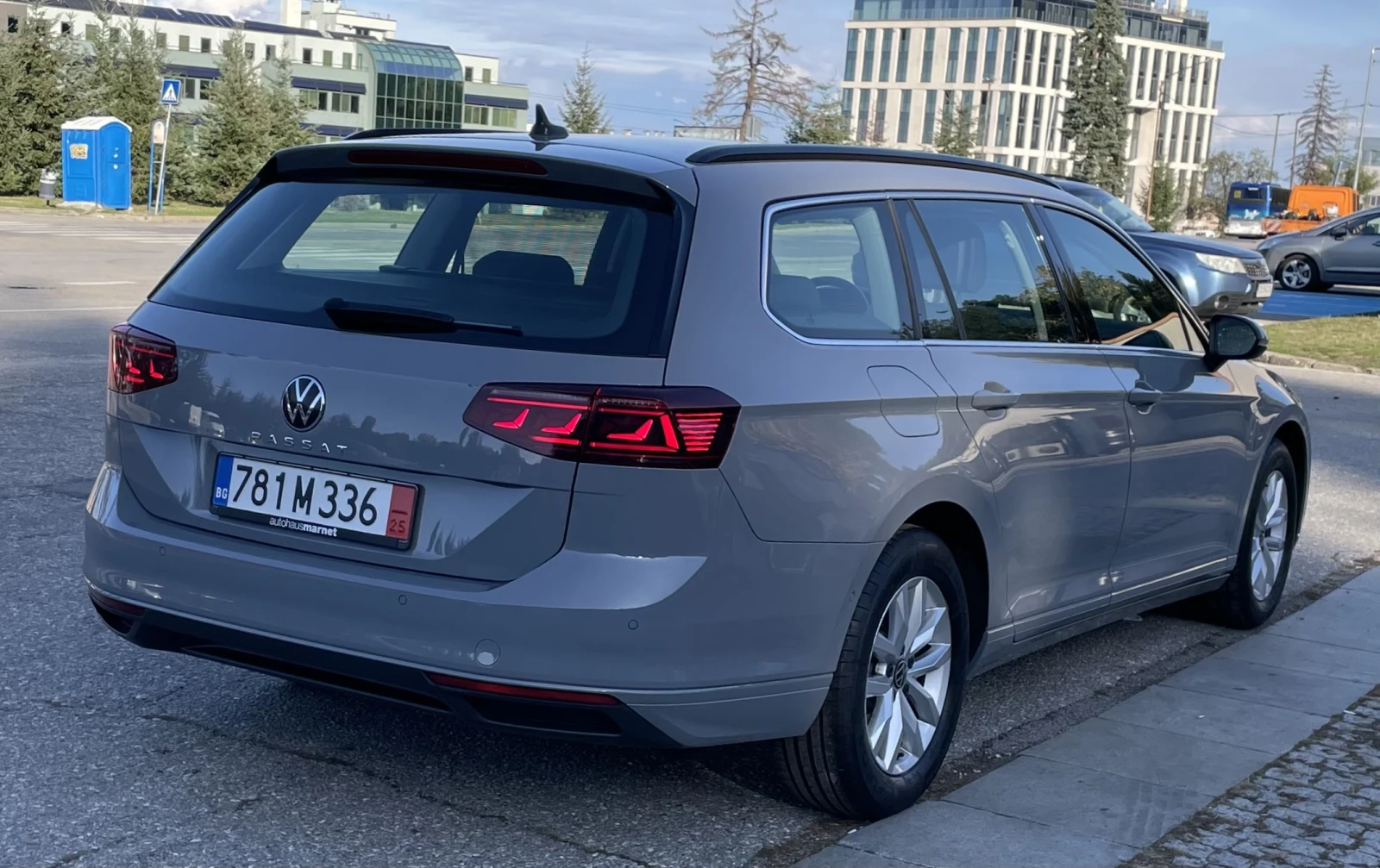 VW Passat 2.0 TDI/150 PS/IQ-LED/ACC/PDC/NAVI/4м.2022г. - изображение 5