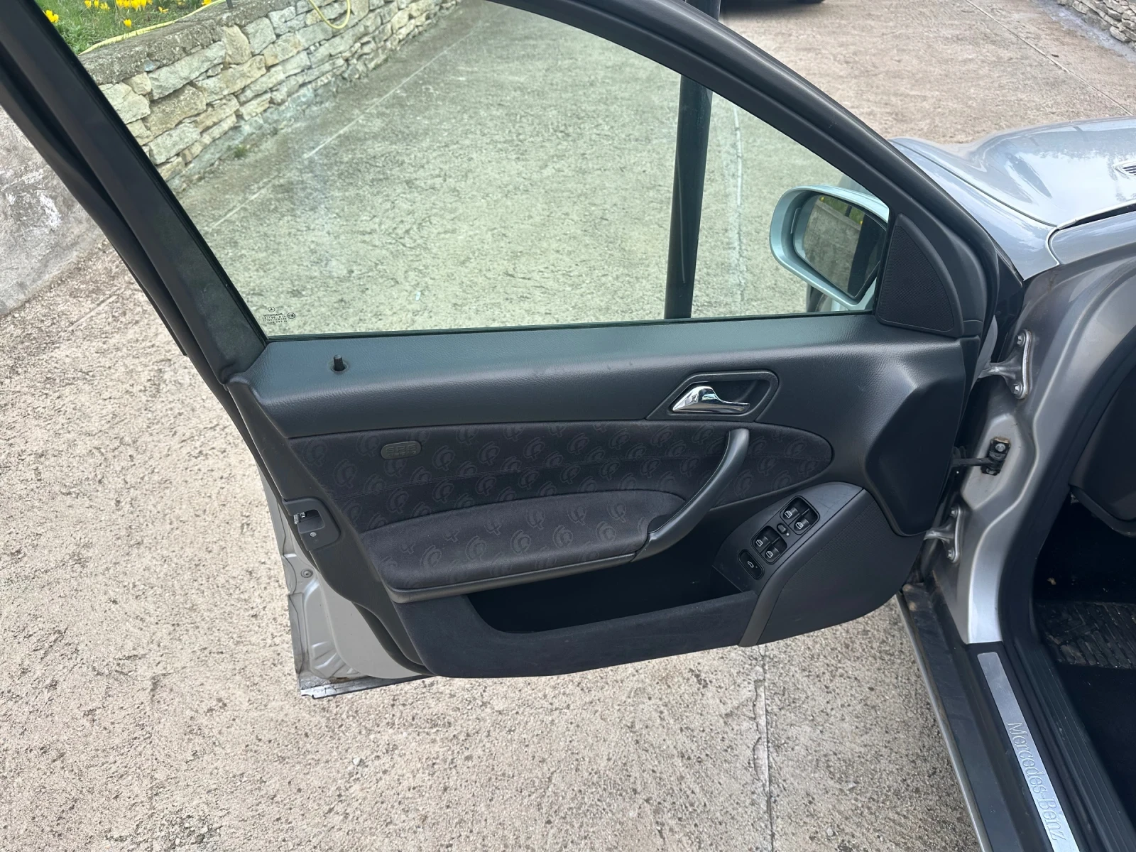 Mercedes-Benz C 220 2.2 CDI - изображение 5