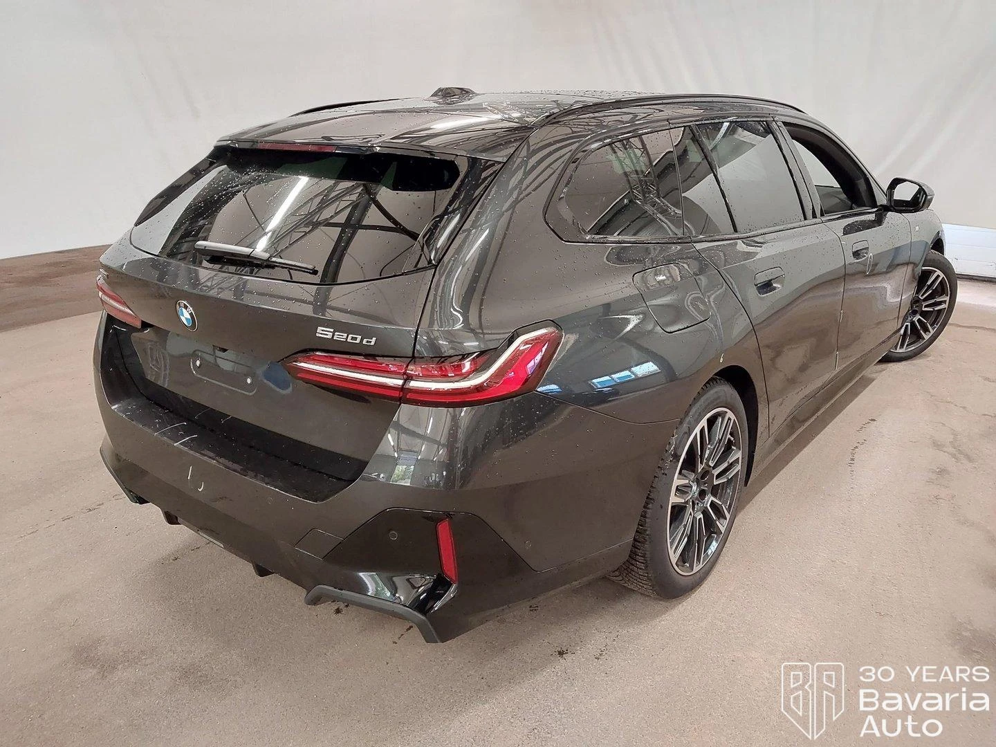 BMW 520 d xDrive Touring M Sport Paket Steptronic | Mobile.bg   3