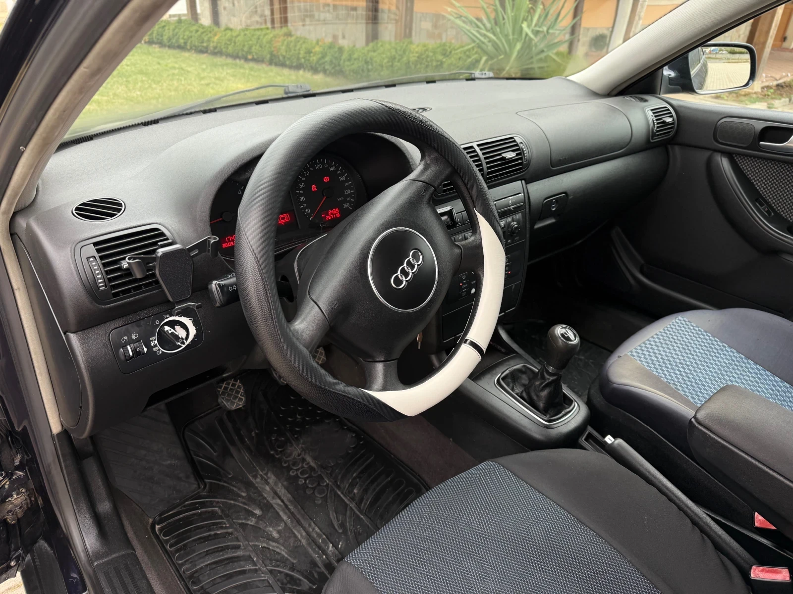 Audi A3 1.9 TDI, снимка 9 - Автомобили и джипове - 53915683